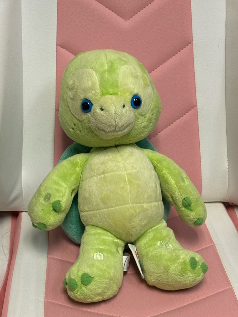 Disney Duffy and Friends 'Olu Mel sea turtle plush